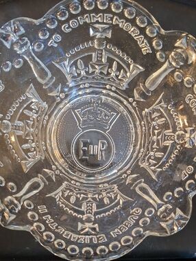 Commemorative Clear Glass Decorative Dish - Queen Elizabeth II
